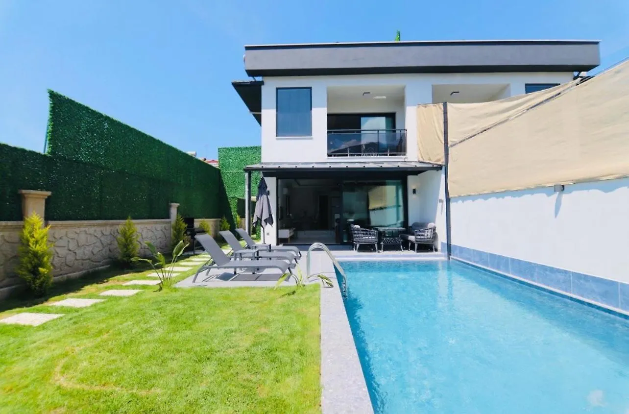 Luxury Villa In The Center Of Fethiye Villaarminfethiye 0*,  Turchia